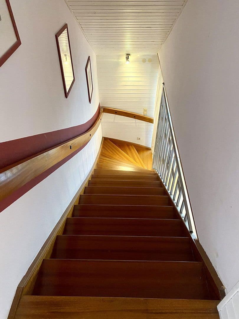 Prodej domu 205 m², pozemek 560 m², Haselweg 3, Jestetten, Bádensko-Württembersko Prodej domu 205 m², pozemek 560 m², Haselweg 3, Jestetten, Bádensko-Württembersko