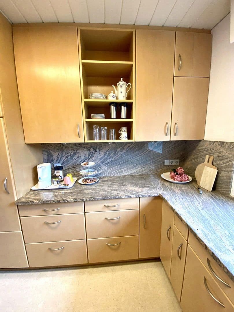 Prodej domu 205 m², pozemek 560 m², Haselweg 3, Jestetten, Bádensko-Württembersko Prodej domu 205 m², pozemek 560 m², Haselweg 3, Jestetten, Bádensko-Württembersko