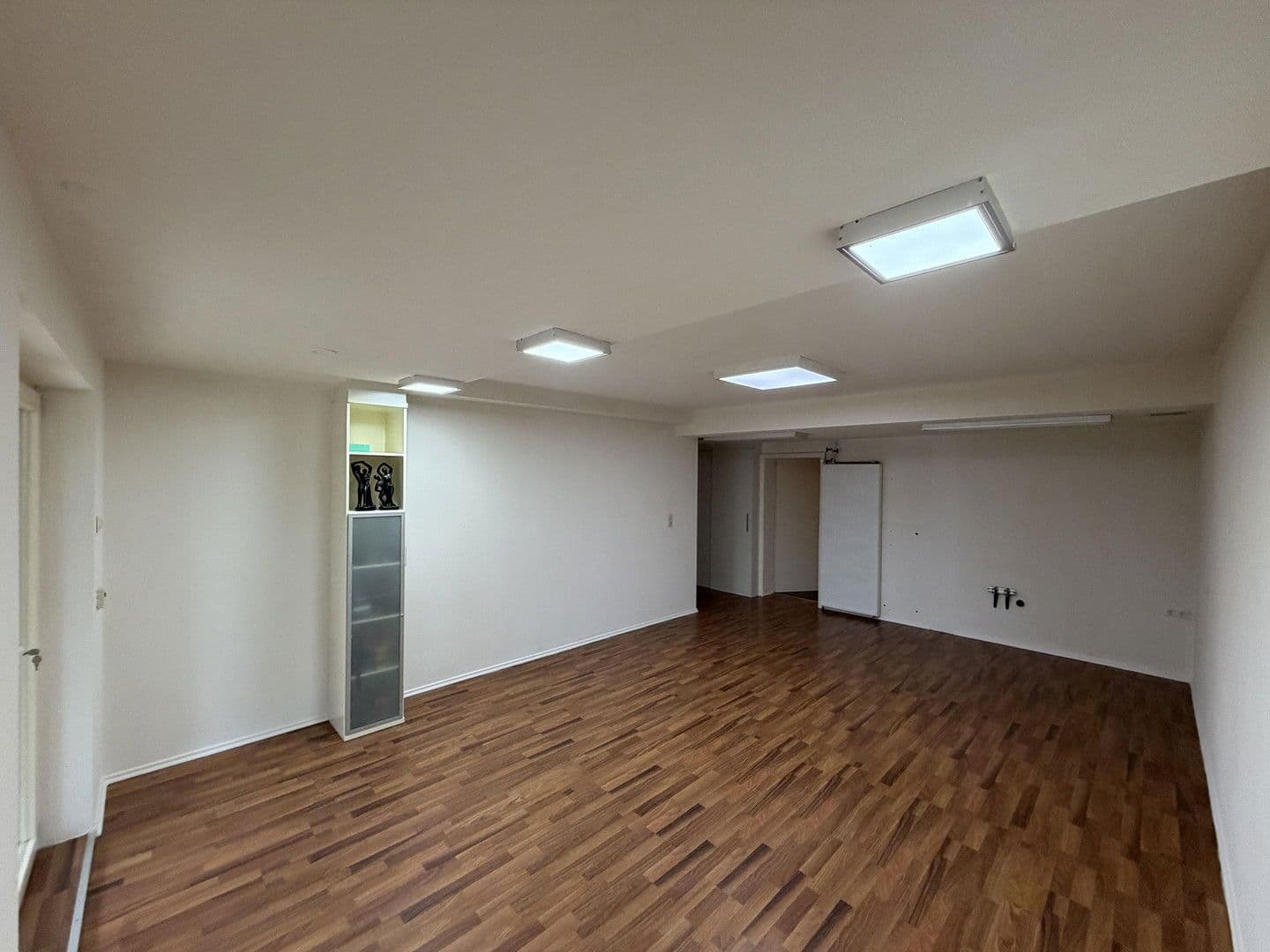 Prodej domu 205 m², pozemek 560 m², Haselweg 3, Jestetten, Bádensko-Württembersko Prodej domu 205 m², pozemek 560 m², Haselweg 3, Jestetten, Bádensko-Württembersko