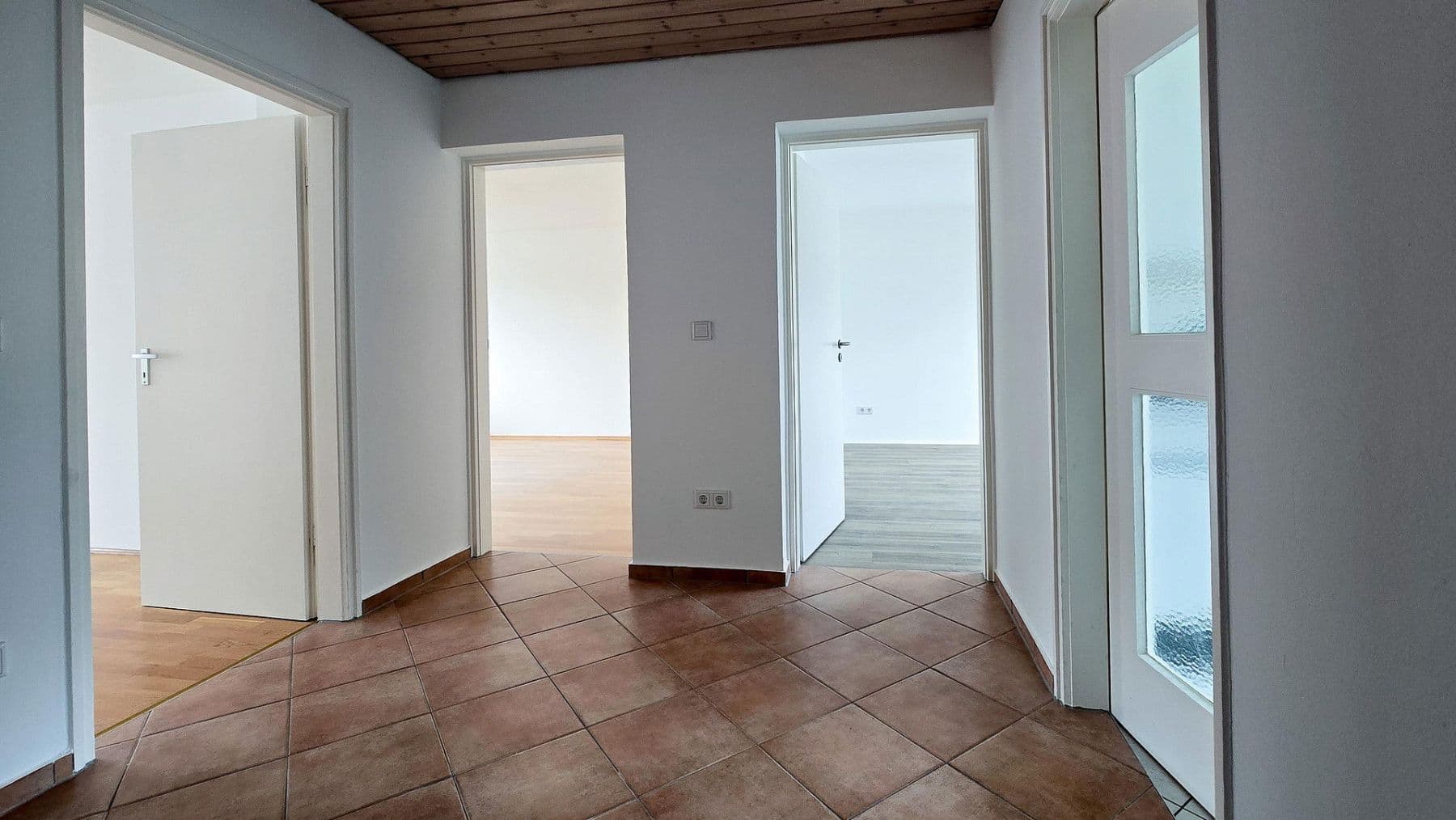 Pronájem bytu 3+1 73 m², Linus-Funke-Weg 4, München, Bavorsko Pronájem bytu 3+1 73 m², Linus-Funke-Weg 4, München, Bavorsko