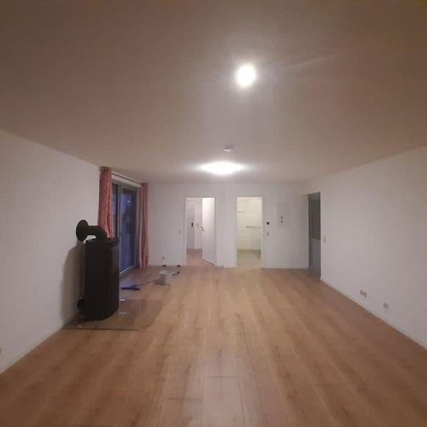 Prodej domu 200 m², pozemek 713 m², Niederwihl 95, Görwihl, Bádensko-Württembersko Prodej domu 200 m², pozemek 713 m², Niederwihl 95, Görwihl, Bádensko-Württembersko