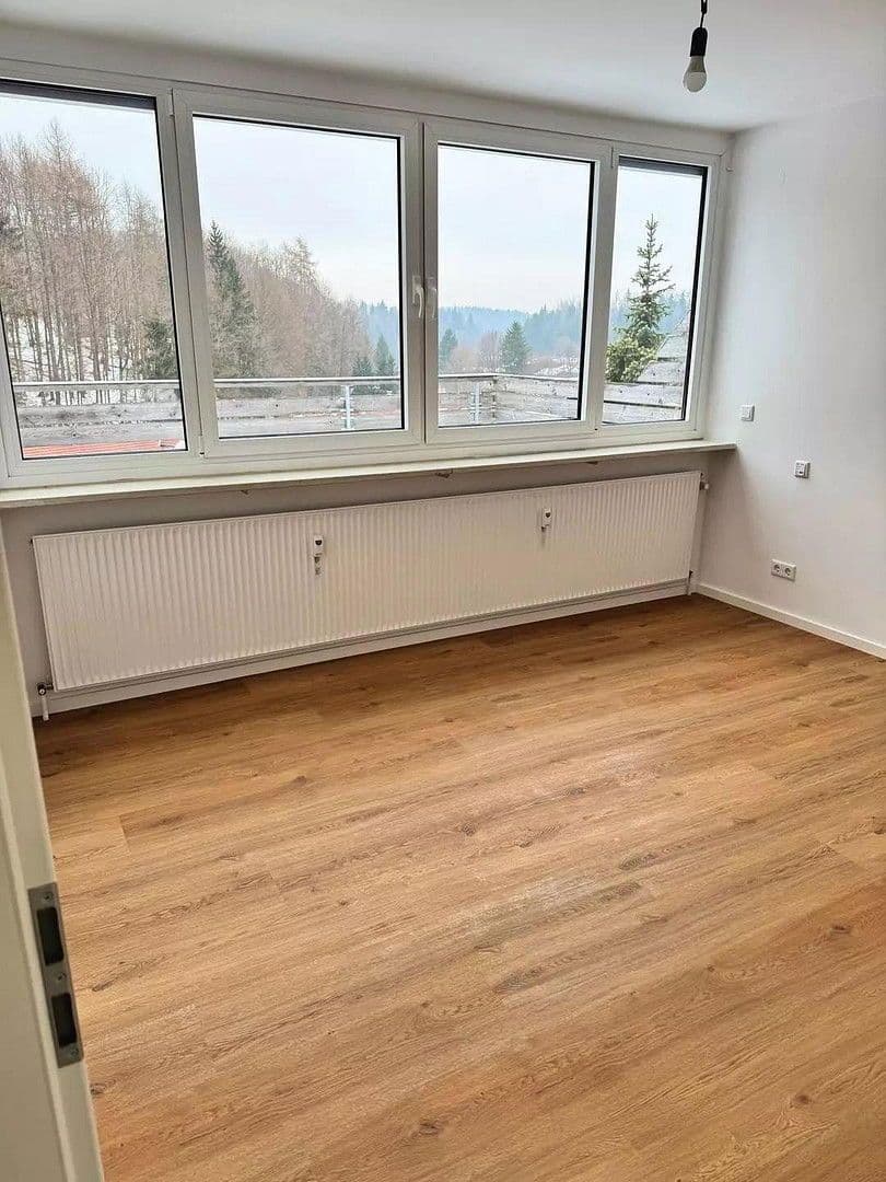Pronájem bytu 3+1 113 m², Frauenschulstr. 42a, Miesbach, Bavorsko Pronájem bytu 3+1 113 m², Frauenschulstr. 42a, Miesbach, Bavorsko