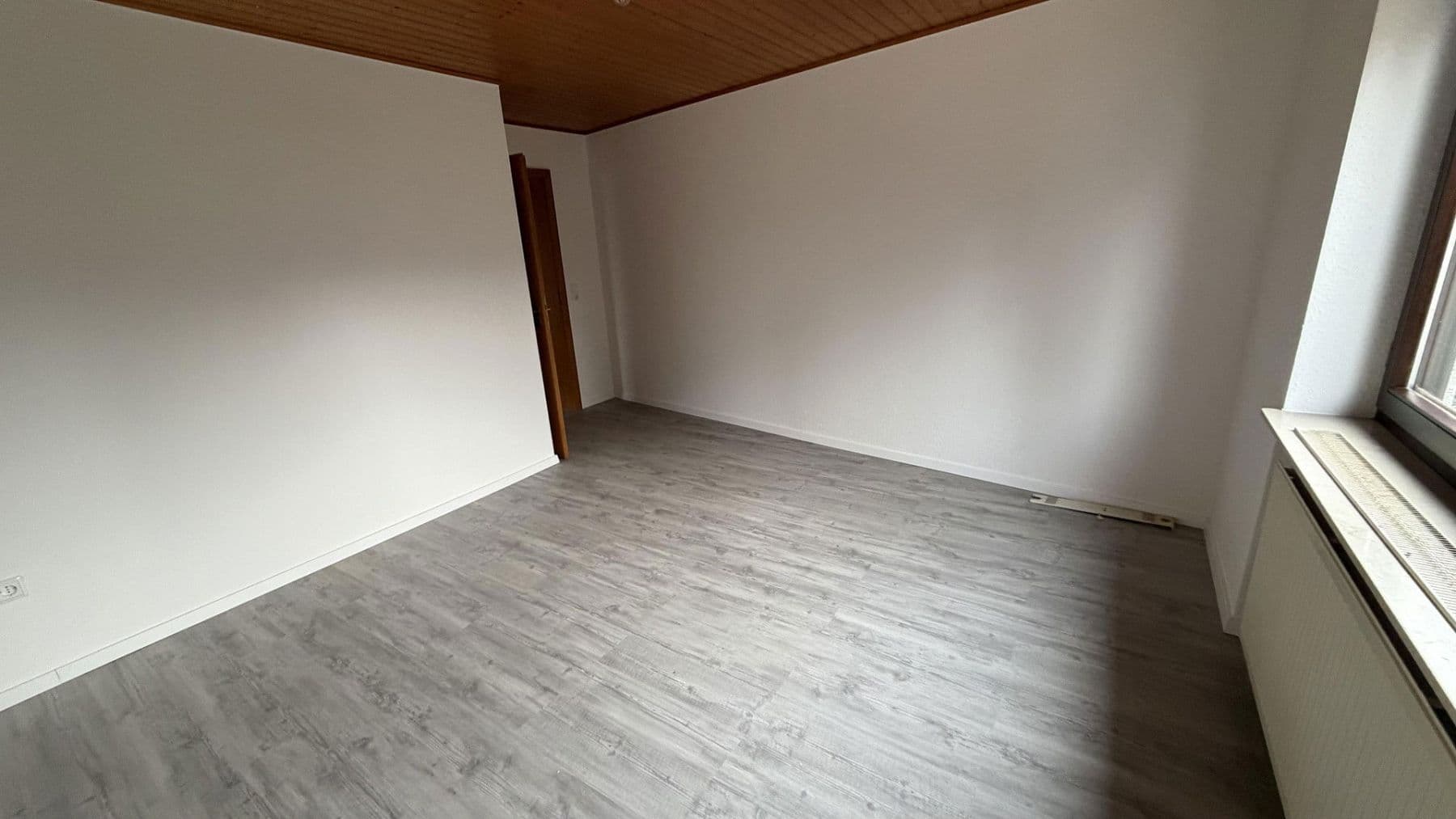 Pronájem domu 175 m², pozemek 400 m², Plankstadt, Bádensko-Württembersko Pronájem domu 175 m², pozemek 400 m², Plankstadt, Bádensko-Württembersko
