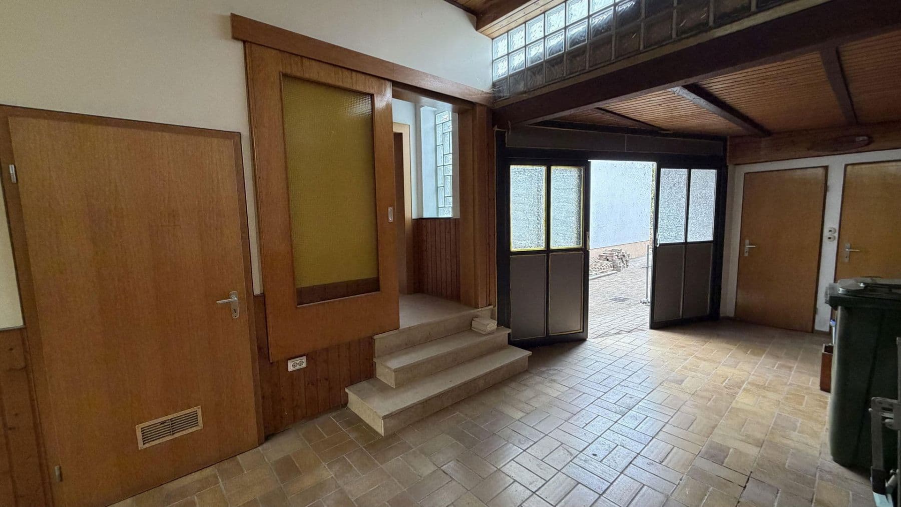 Pronájem domu 175 m², pozemek 400 m², Plankstadt, Bádensko-Württembersko Pronájem domu 175 m², pozemek 400 m², Plankstadt, Bádensko-Württembersko