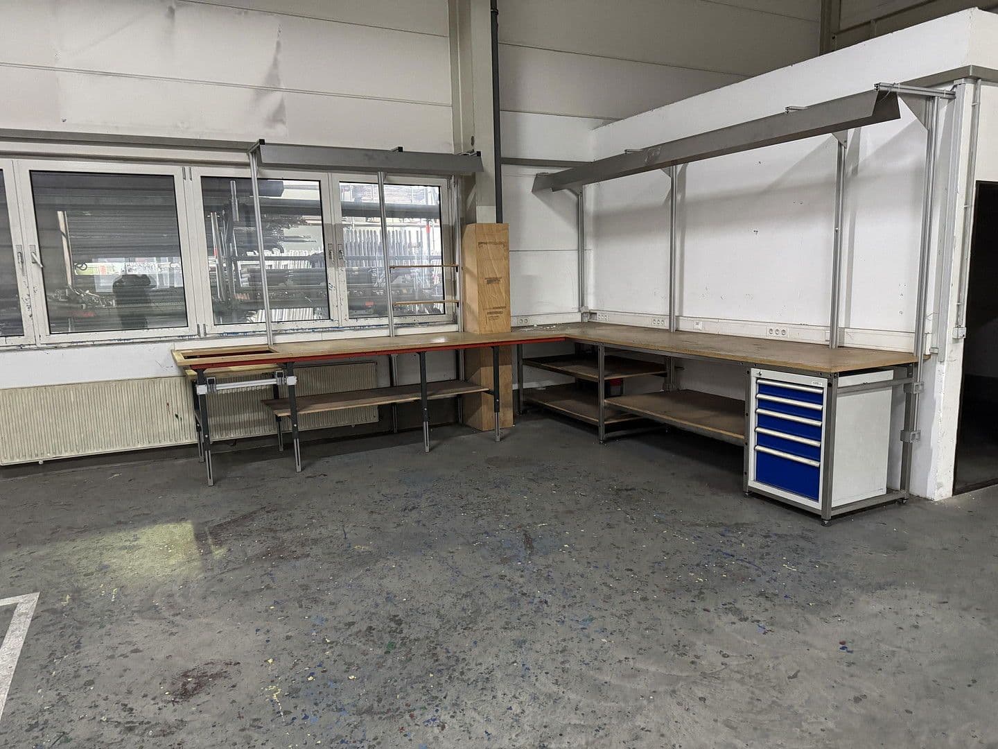 Pronájem nebytového prostoru 1.150 m², Bietigheim-Bissingen, Bádensko-Württembersko Pronájem nebytového prostoru 1.150 m², Bietigheim-Bissingen, Bádensko-Württembersko