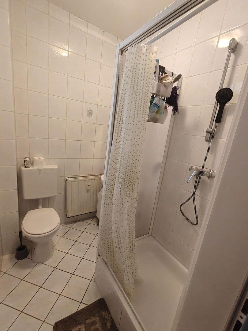 Pronájem bytu 2+1 45 m², Käfertaler Strasse 191, Mannheim, Bádensko-Württembersko Pronájem bytu 2+1 45 m², Käfertaler Strasse 191, Mannheim, Bádensko-Württembersko