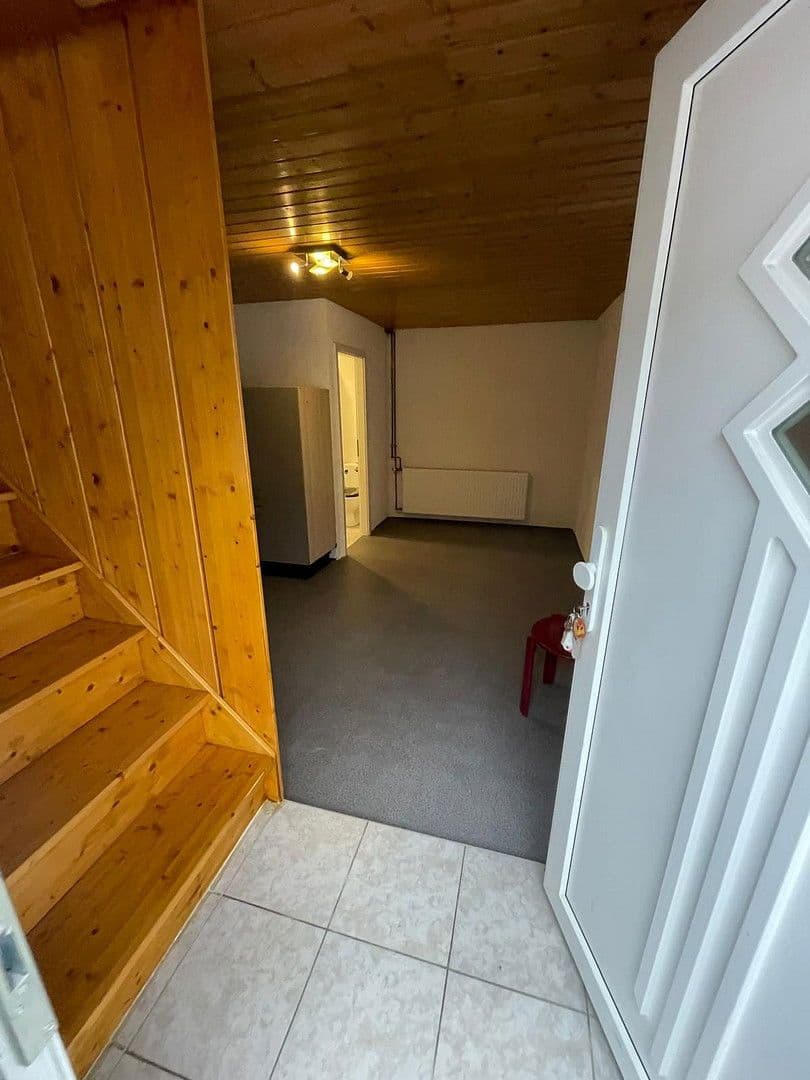 Prodej domu 212 m², pozemek 340 m², Pfinztal, Bádensko-Württembersko Prodej domu 212 m², pozemek 340 m², Pfinztal, Bádensko-Württembersko