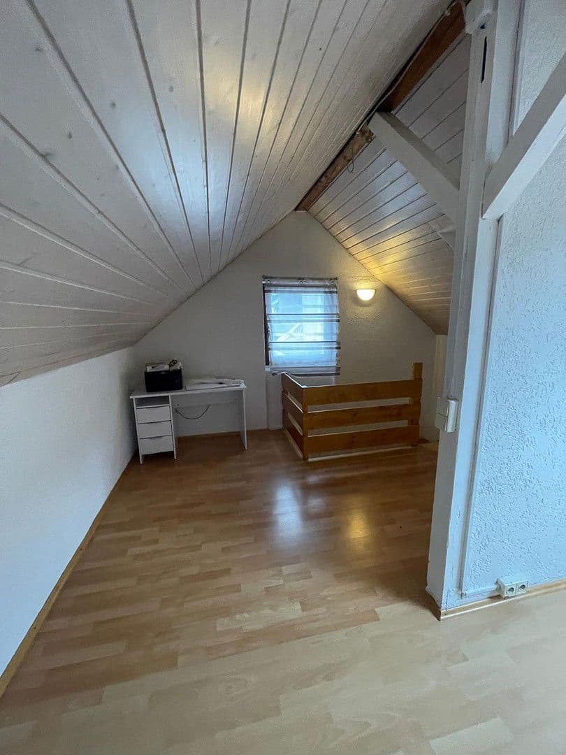 Prodej domu 212 m², pozemek 340 m², Pfinztal, Bádensko-Württembersko Prodej domu 212 m², pozemek 340 m², Pfinztal, Bádensko-Württembersko