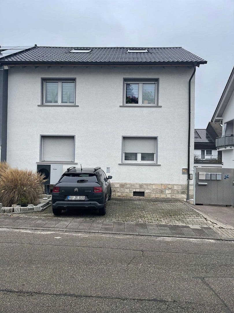 Prodej domu 212 m², pozemek 340 m², Pfinztal, Bádensko-Württembersko Prodej domu 212 m², pozemek 340 m², Pfinztal, Bádensko-Württembersko