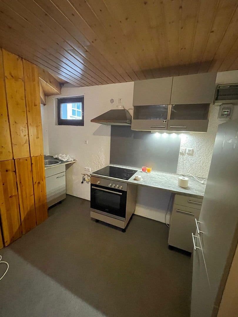 Prodej domu 212 m², pozemek 340 m², Pfinztal, Bádensko-Württembersko Prodej domu 212 m², pozemek 340 m², Pfinztal, Bádensko-Württembersko