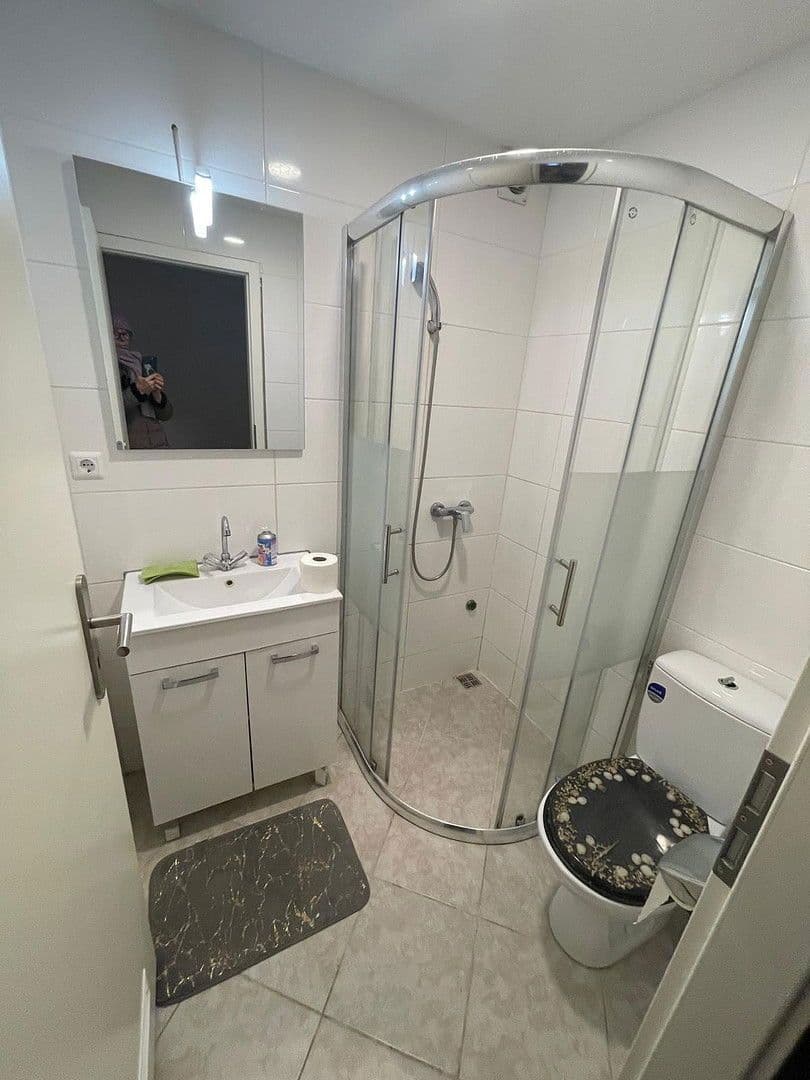 Prodej domu 212 m², pozemek 340 m², Pfinztal, Bádensko-Württembersko Prodej domu 212 m², pozemek 340 m², Pfinztal, Bádensko-Württembersko