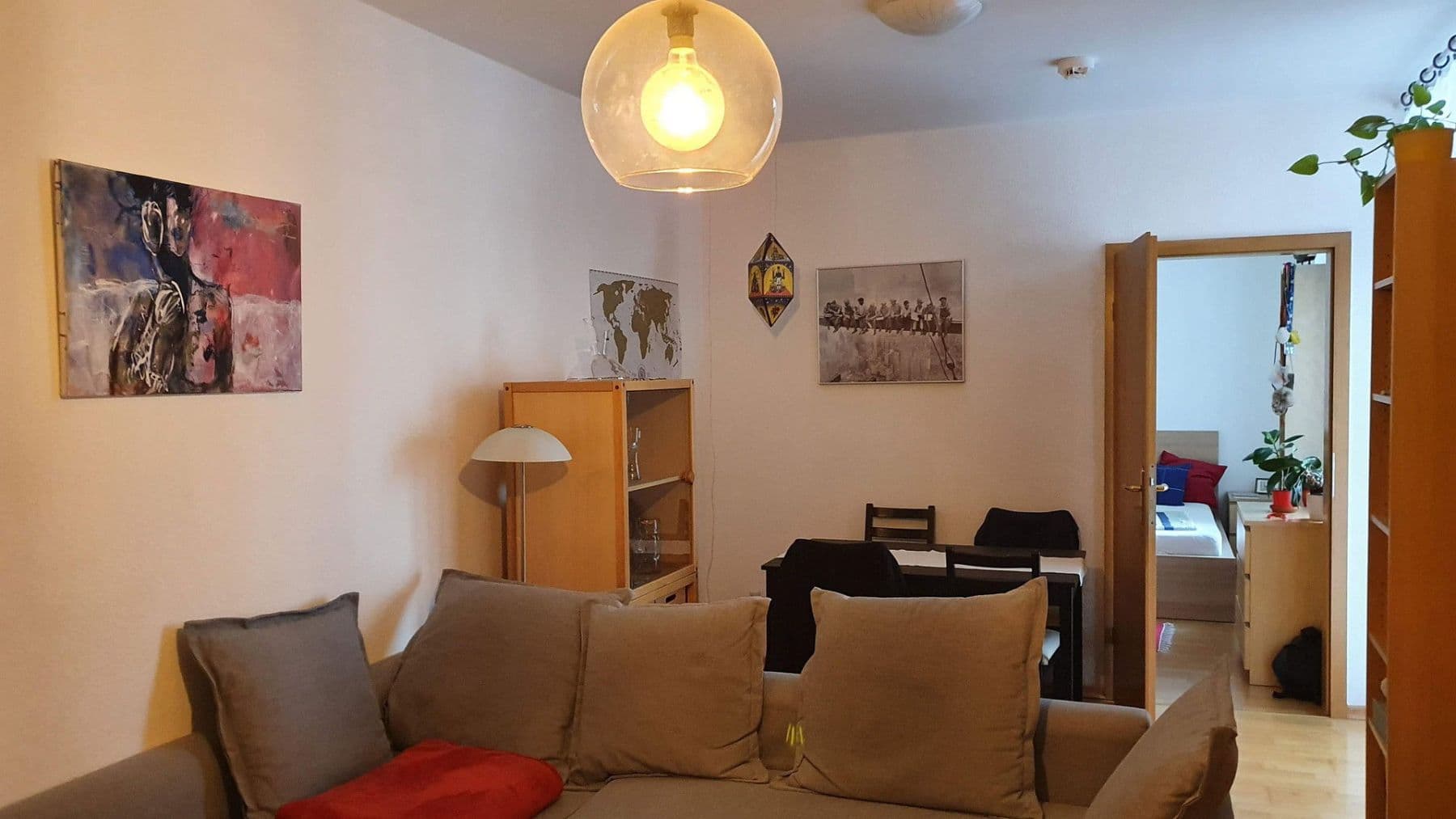 Pronájem bytu 2+1 50 m², Goethestraße 2, Halle (Saale), Sasko-Anhaltsko Pronájem bytu 2+1 50 m², Goethestraße 2, Halle (Saale), Sasko-Anhaltsko