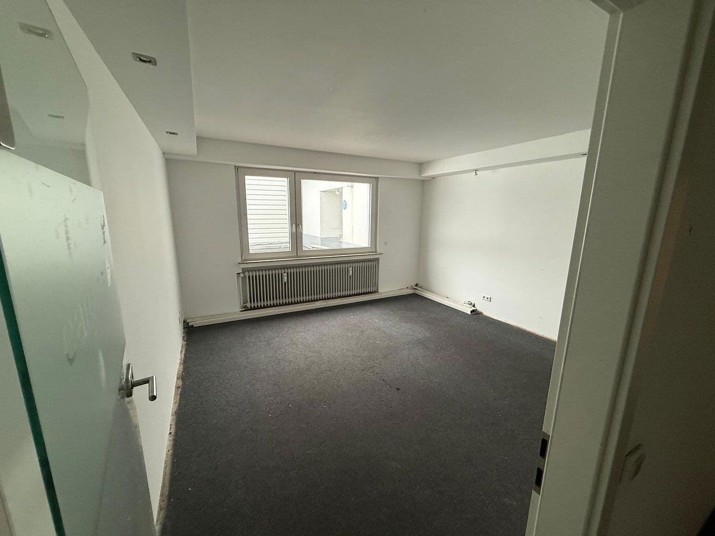 Pronájem nebytového prostoru 4.000 m², Beule 74, Wuppertal, Severní Porýní-Vestfálsko Pronájem nebytového prostoru 4.000 m², Beule 74, Wuppertal, Severní Porýní-Vestfálsko