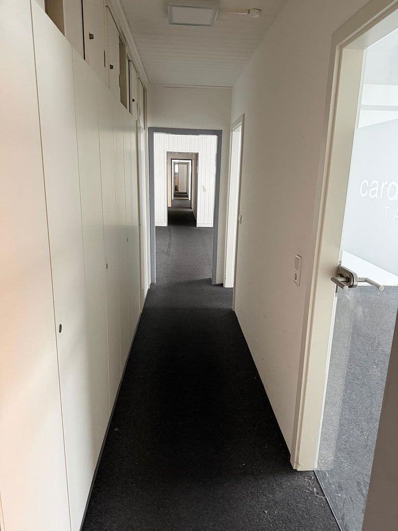 Pronájem nebytového prostoru 4.000 m², Beule 74, Wuppertal, Severní Porýní-Vestfálsko Pronájem nebytového prostoru 4.000 m², Beule 74, Wuppertal, Severní Porýní-Vestfálsko