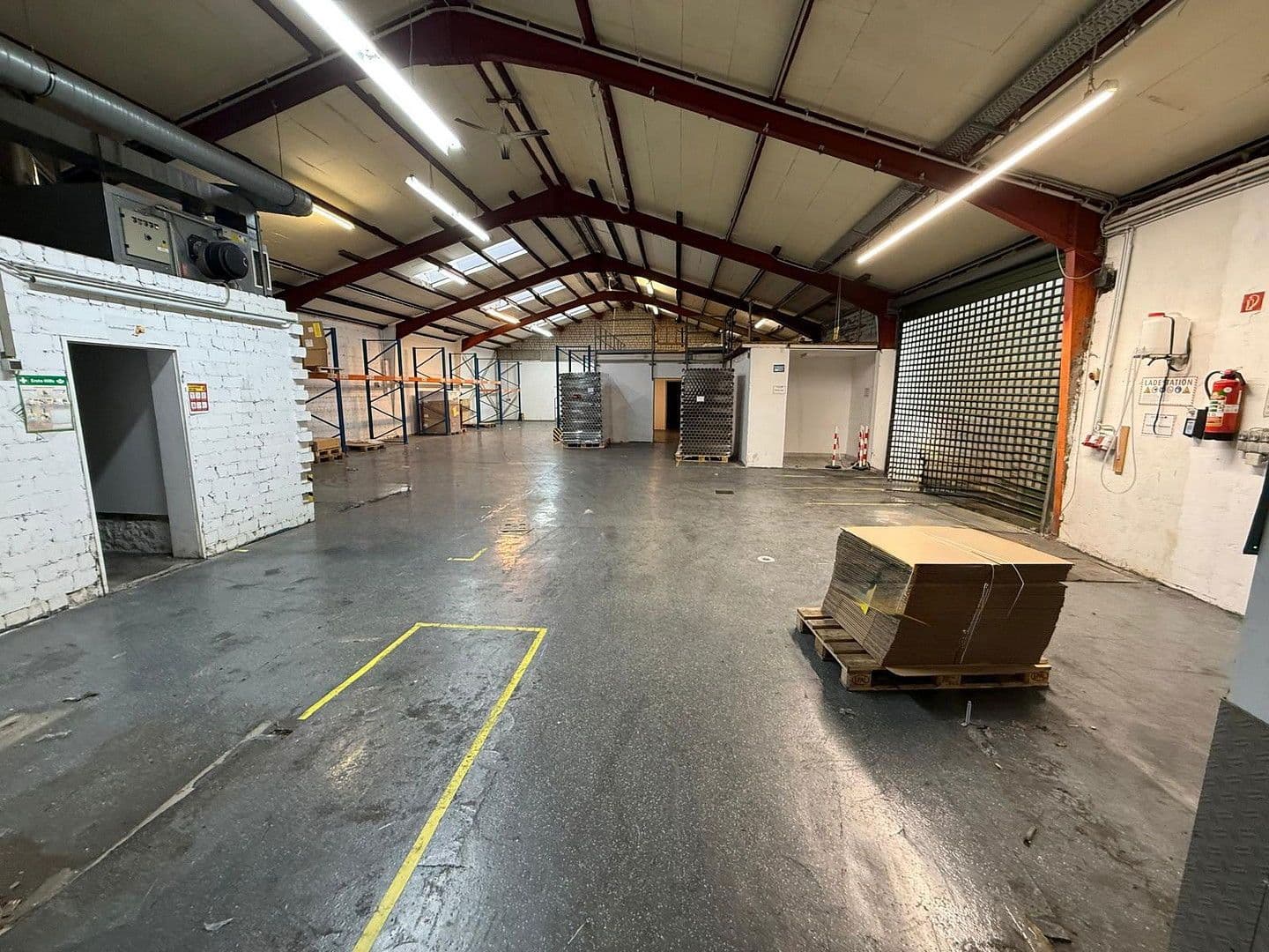 Pronájem nebytového prostoru 4.000 m², Beule 74, Wuppertal, Severní Porýní-Vestfálsko Pronájem nebytového prostoru 4.000 m², Beule 74, Wuppertal, Severní Porýní-Vestfálsko