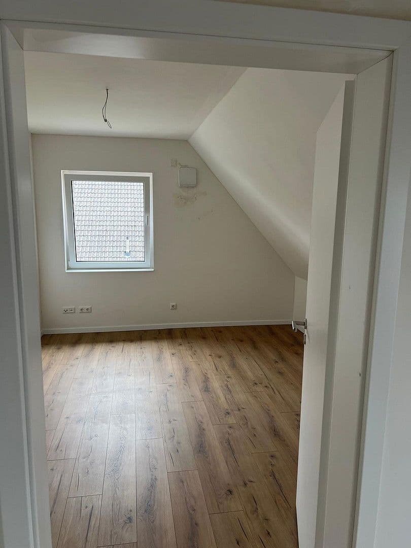 Prodej domu 108 m², pozemek 306 m², Lübbecke, Severní Porýní-Vestfálsko Prodej domu 108 m², pozemek 306 m², Lübbecke, Severní Porýní-Vestfálsko