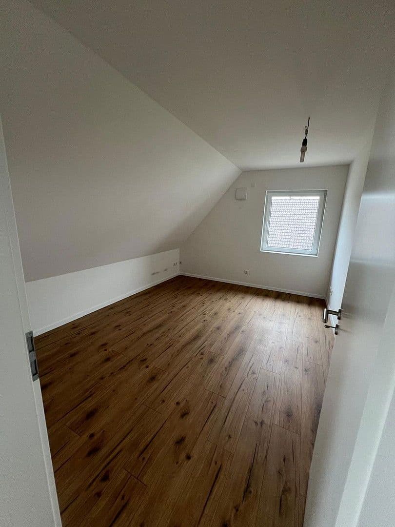 Prodej domu 108 m², pozemek 306 m², Lübbecke, Severní Porýní-Vestfálsko Prodej domu 108 m², pozemek 306 m², Lübbecke, Severní Porýní-Vestfálsko