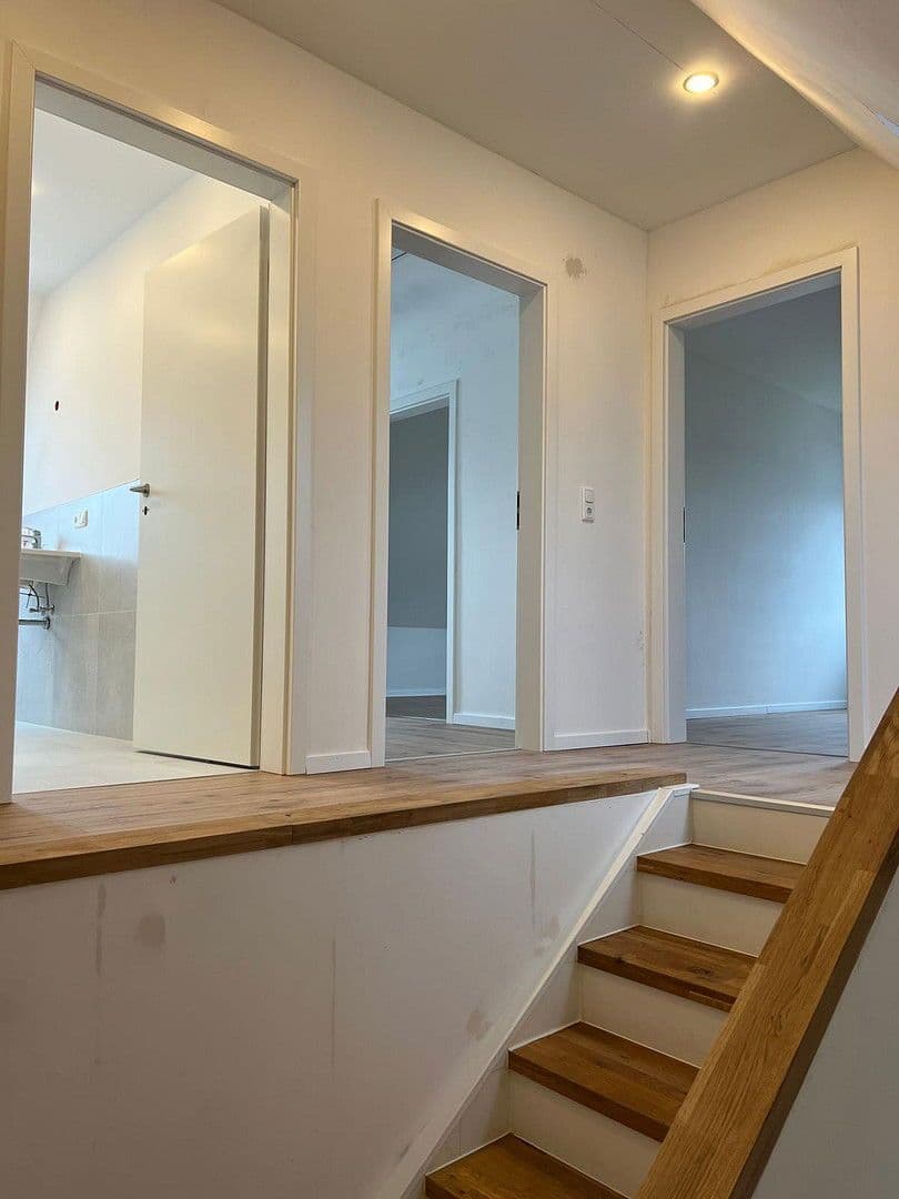 Prodej domu 108 m², pozemek 306 m², Lübbecke, Severní Porýní-Vestfálsko Prodej domu 108 m², pozemek 306 m², Lübbecke, Severní Porýní-Vestfálsko