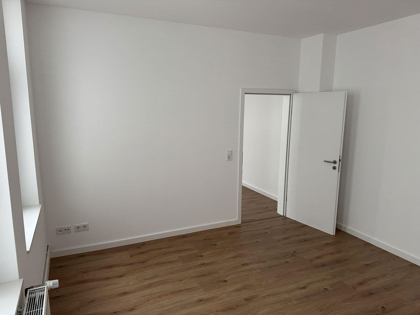 Pronájem bytu 2+1 65 m², Wendenstr. 26, Braunschweig, Dolní Sasko Pronájem bytu 2+1 65 m², Wendenstr. 26, Braunschweig, Dolní Sasko