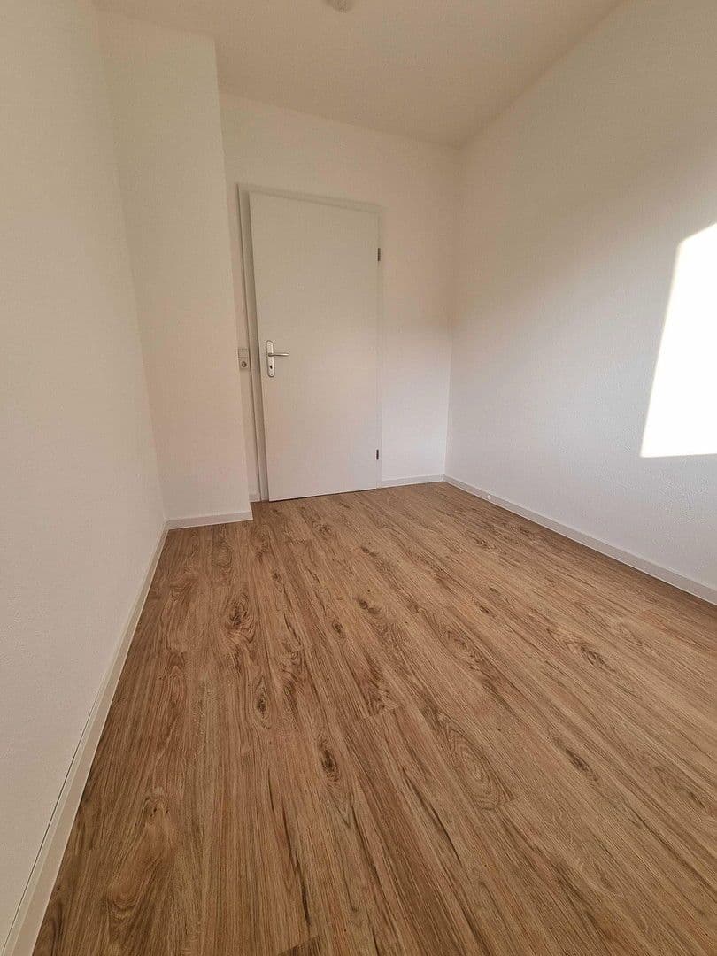 Prodej domu 99 m², pozemek 306 m², Eisenbahnstraße 4a, Steinwenden, Porýní-Falc Prodej domu 99 m², pozemek 306 m², Eisenbahnstraße 4a, Steinwenden, Porýní-Falc