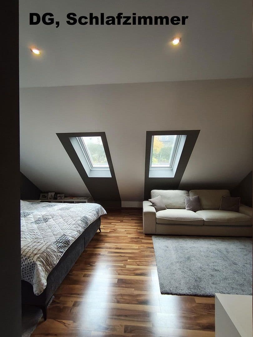 Prodej domu 157 m², pozemek 470 m², Remscheid, Nordrhein-Westfalen, Severní Porýní-Vestfálsko Prodej domu 157 m², pozemek 470 m², Remscheid, Nordrhein-Westfalen, Severní Porýní-Vestfálsko