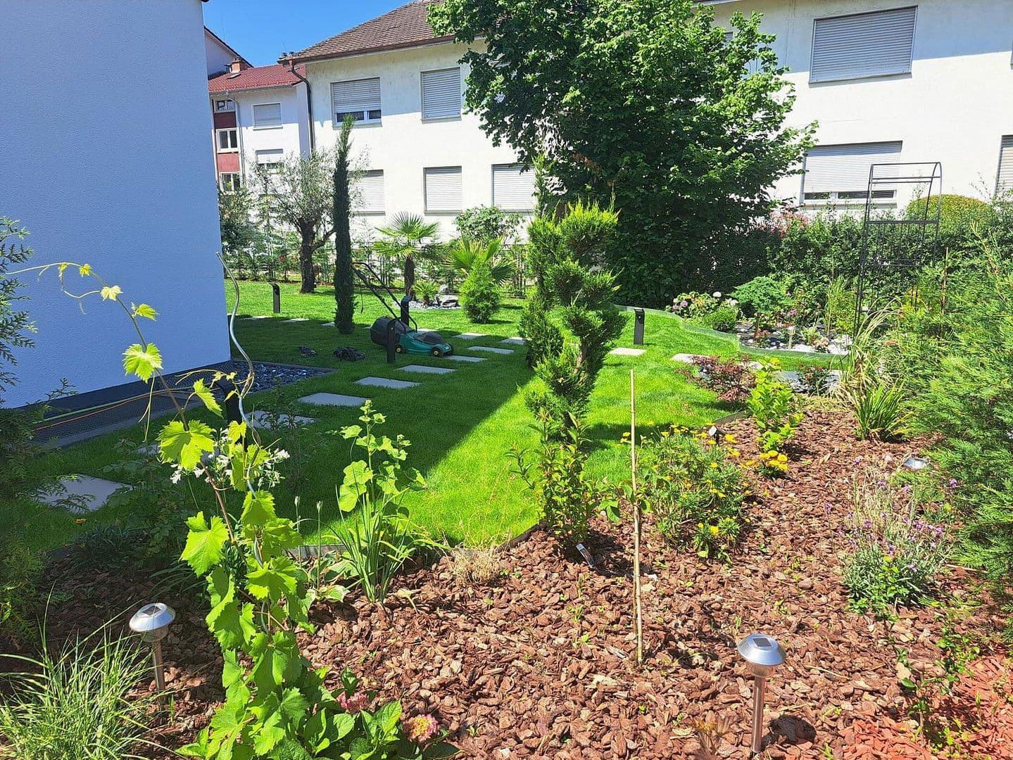 Prodej domu 250 m², pozemek 725 m², Grenzach-Wyhlen, Bádensko-Württembersko Prodej domu 250 m², pozemek 725 m², Grenzach-Wyhlen, Bádensko-Württembersko