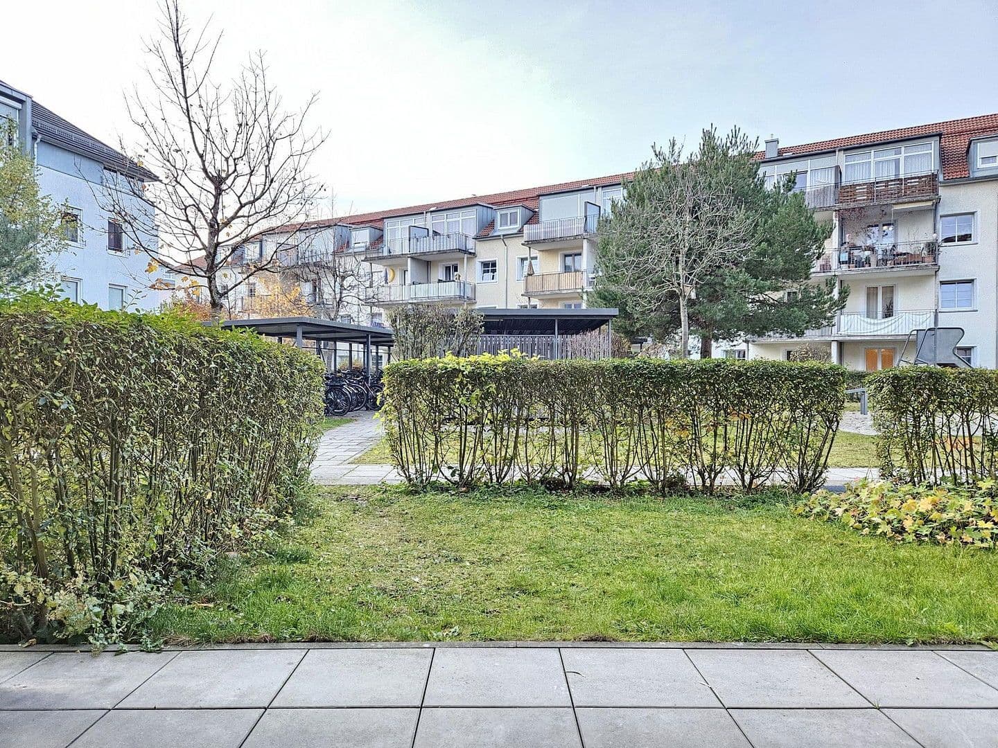 Pronájem bytu 2+1 48 m², Oberbiberger Straße 10, München, Bavorsko Pronájem bytu 2+1 48 m², Oberbiberger Straße 10, München, Bavorsko