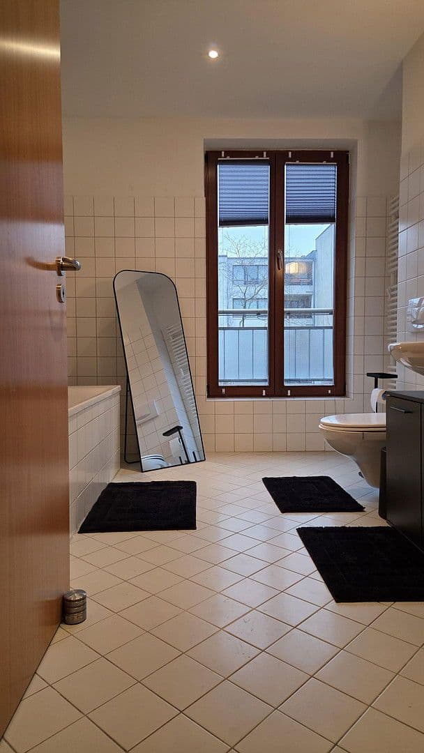 Pronájem bytu 3+1 77 m², Steinstr., 5, Berlin, Berlín Pronájem bytu 3+1 77 m², Steinstr., 5, Berlin, Berlín