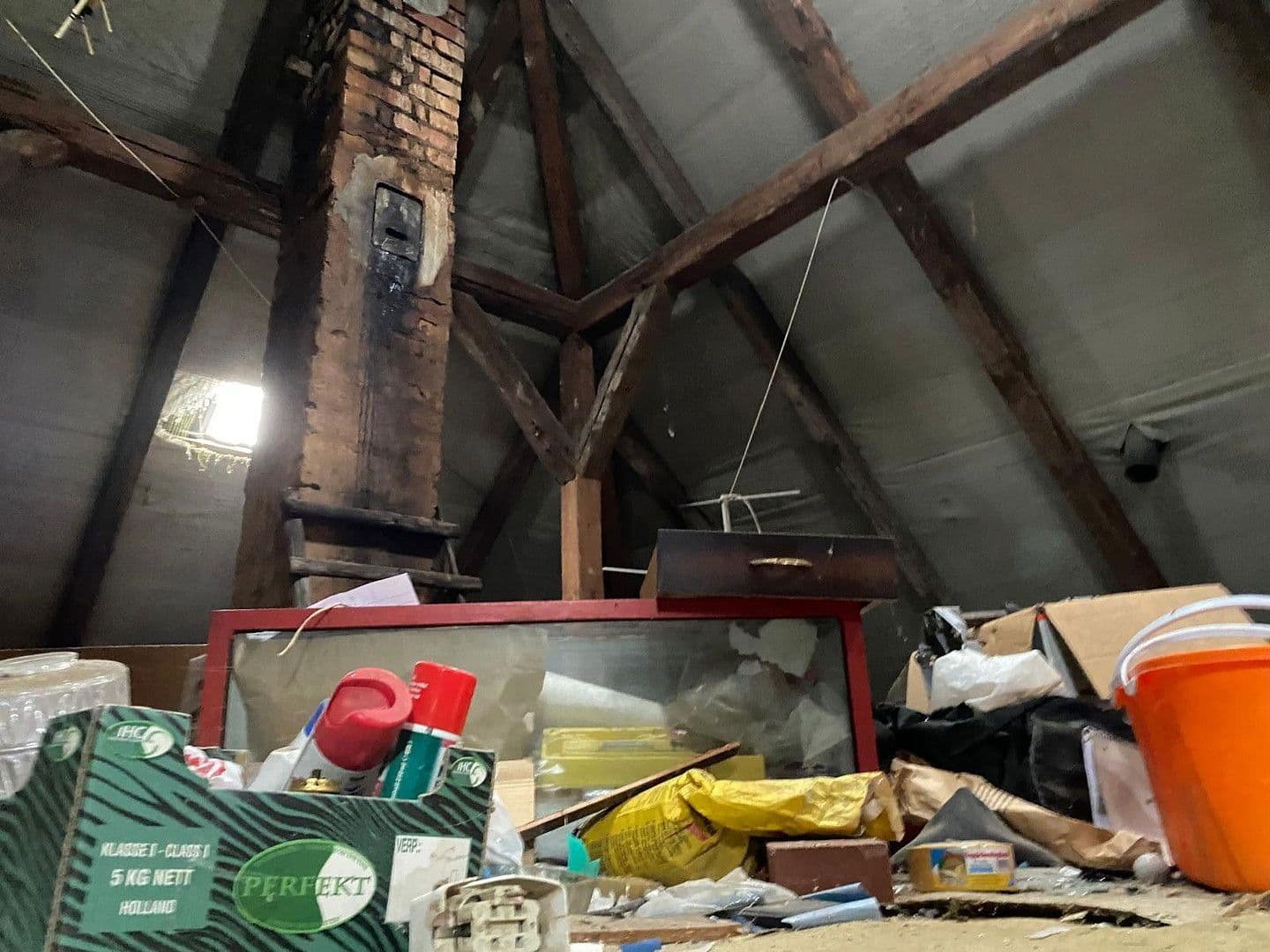 Prodej domu 152 m², pozemek 703 m², Kuhläger 7, Peine, Dolní Sasko Prodej domu 152 m², pozemek 703 m², Kuhläger 7, Peine, Dolní Sasko