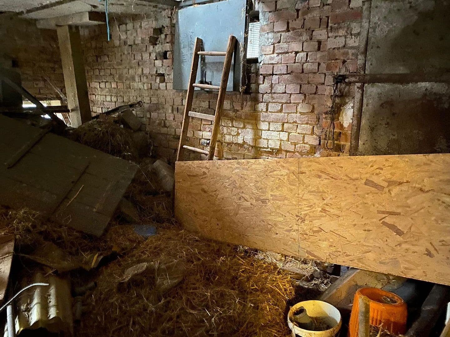 Prodej domu 152 m², pozemek 703 m², Kuhläger 7, Peine, Dolní Sasko Prodej domu 152 m², pozemek 703 m², Kuhläger 7, Peine, Dolní Sasko