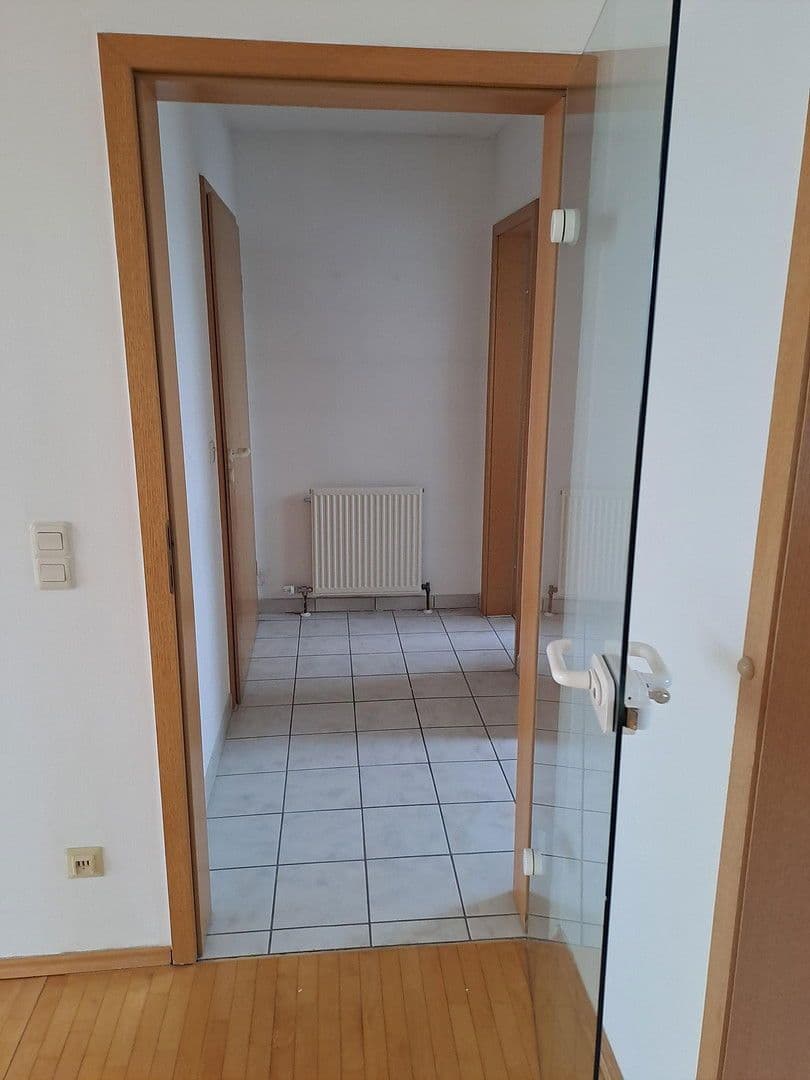 Pronájem bytu 3+1 77 m², Adelsdorf, Bavorsko Pronájem bytu 3+1 77 m², Adelsdorf, Bavorsko