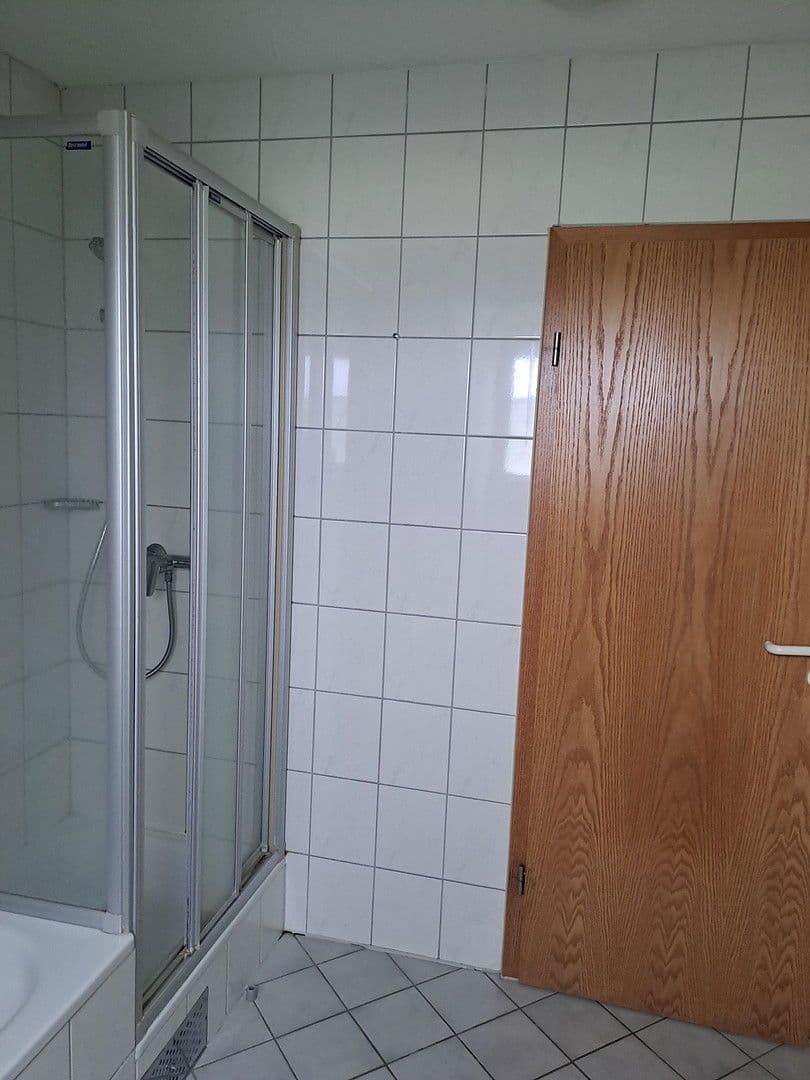 Pronájem bytu 3+1 77 m², Adelsdorf, Bavorsko Pronájem bytu 3+1 77 m², Adelsdorf, Bavorsko
