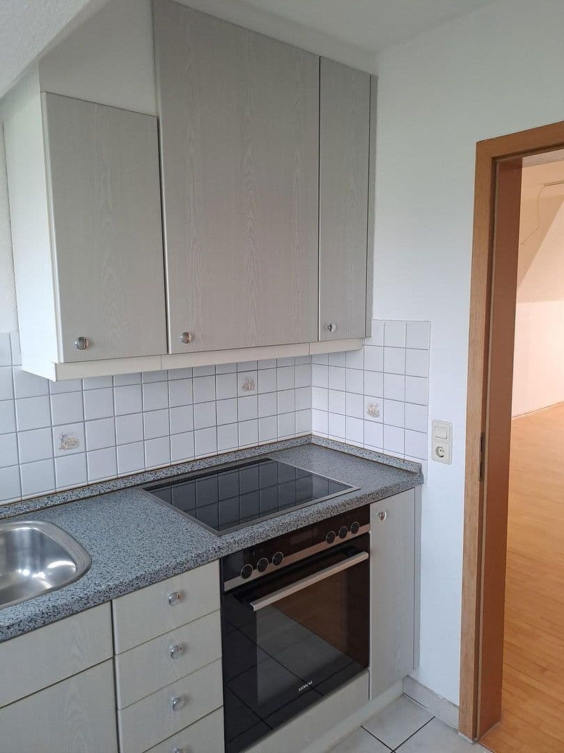 Pronájem bytu 3+1 77 m², Adelsdorf, Bavorsko Pronájem bytu 3+1 77 m², Adelsdorf, Bavorsko