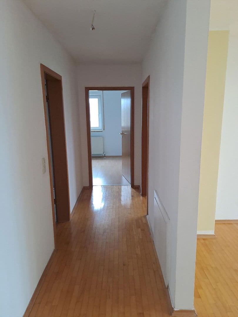 Pronájem bytu 3+1 77 m², Adelsdorf, Bavorsko Pronájem bytu 3+1 77 m², Adelsdorf, Bavorsko