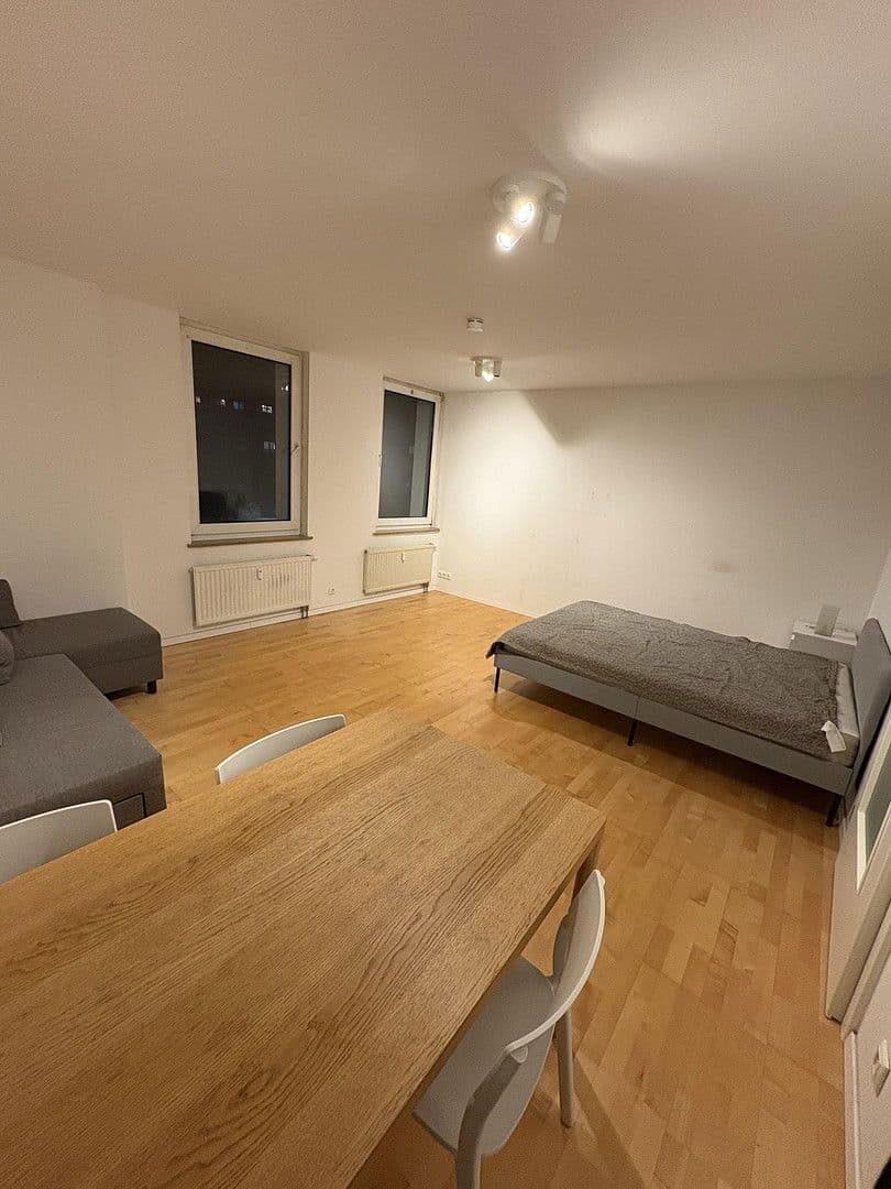 Pronájem bytu 1+1 30 m², Leyherstraße 10, Fürth, Bavorsko Pronájem bytu 1+1 30 m², Leyherstraße 10, Fürth, Bavorsko