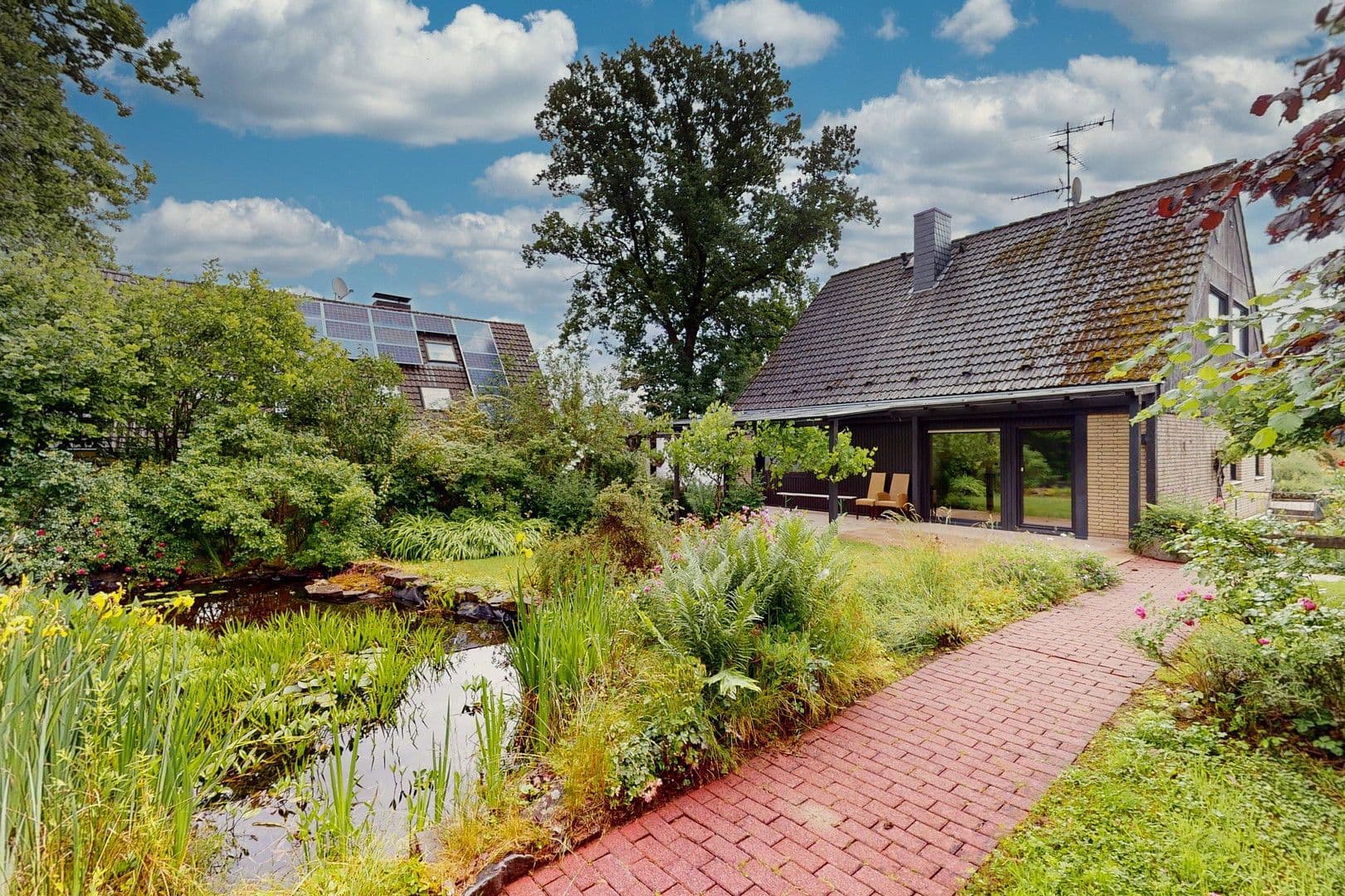 Prodej domu 150 m², pozemek 1.367 m², Meerkatz 16, Rheinbach, Severní Porýní-Vestfálsko Prodej domu 150 m², pozemek 1.367 m², Meerkatz 16, Rheinbach, Severní Porýní-Vestfálsko