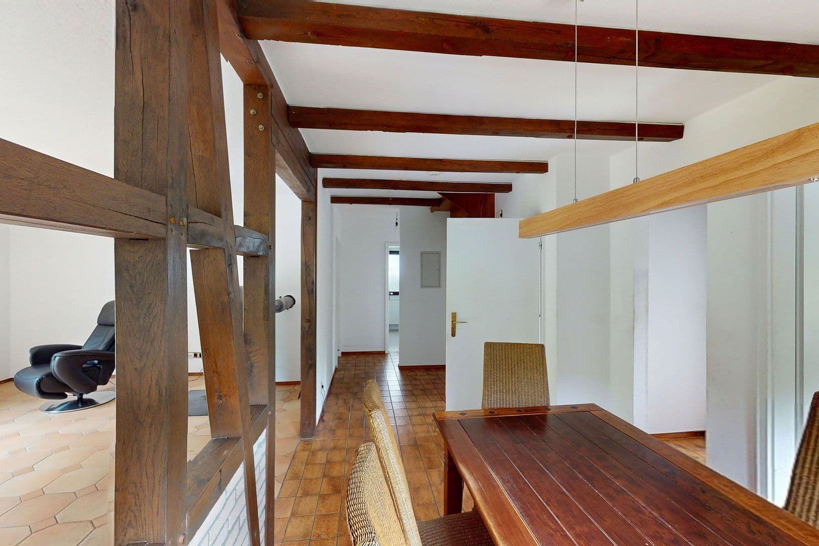 Prodej domu 150 m², pozemek 1.367 m², Meerkatz 16, Rheinbach, Severní Porýní-Vestfálsko Prodej domu 150 m², pozemek 1.367 m², Meerkatz 16, Rheinbach, Severní Porýní-Vestfálsko