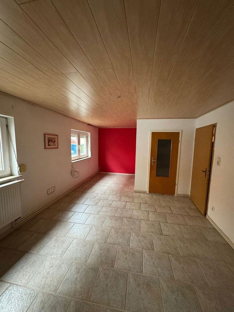 Prodej domu 200 m², pozemek 211 m², Stein-Bockenheim, Porýní-Falc Prodej domu 200 m², pozemek 211 m², Stein-Bockenheim, Porýní-Falc