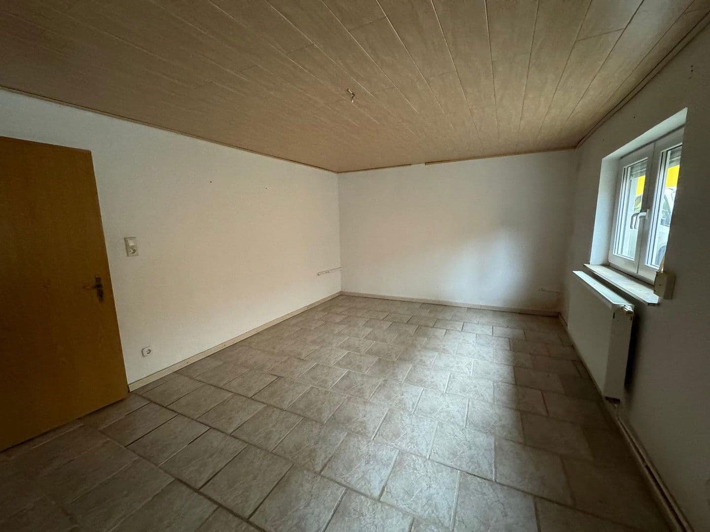 Prodej domu 200 m², pozemek 211 m², Stein-Bockenheim, Porýní-Falc Prodej domu 200 m², pozemek 211 m², Stein-Bockenheim, Porýní-Falc