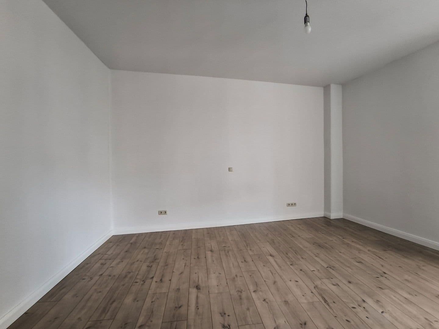 Pronájem bytu 1+1 59 m², Olvenstedter Straße 41, Magdeburg, Sasko-Anhaltsko Pronájem bytu 1+1 59 m², Olvenstedter Straße 41, Magdeburg, Sasko-Anhaltsko