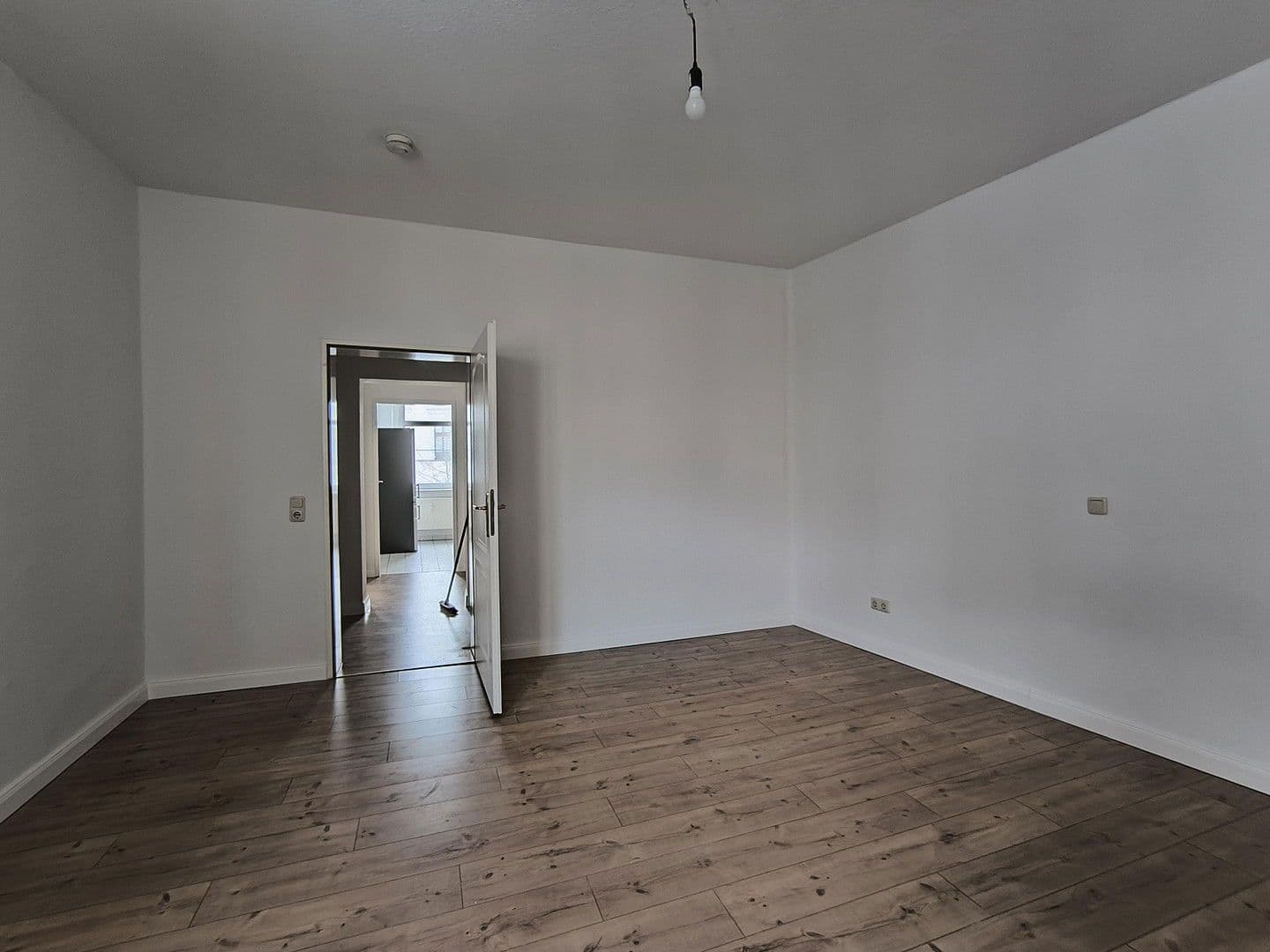 Pronájem bytu 1+1 59 m², Olvenstedter Straße 41, Magdeburg, Sasko-Anhaltsko Pronájem bytu 1+1 59 m², Olvenstedter Straße 41, Magdeburg, Sasko-Anhaltsko