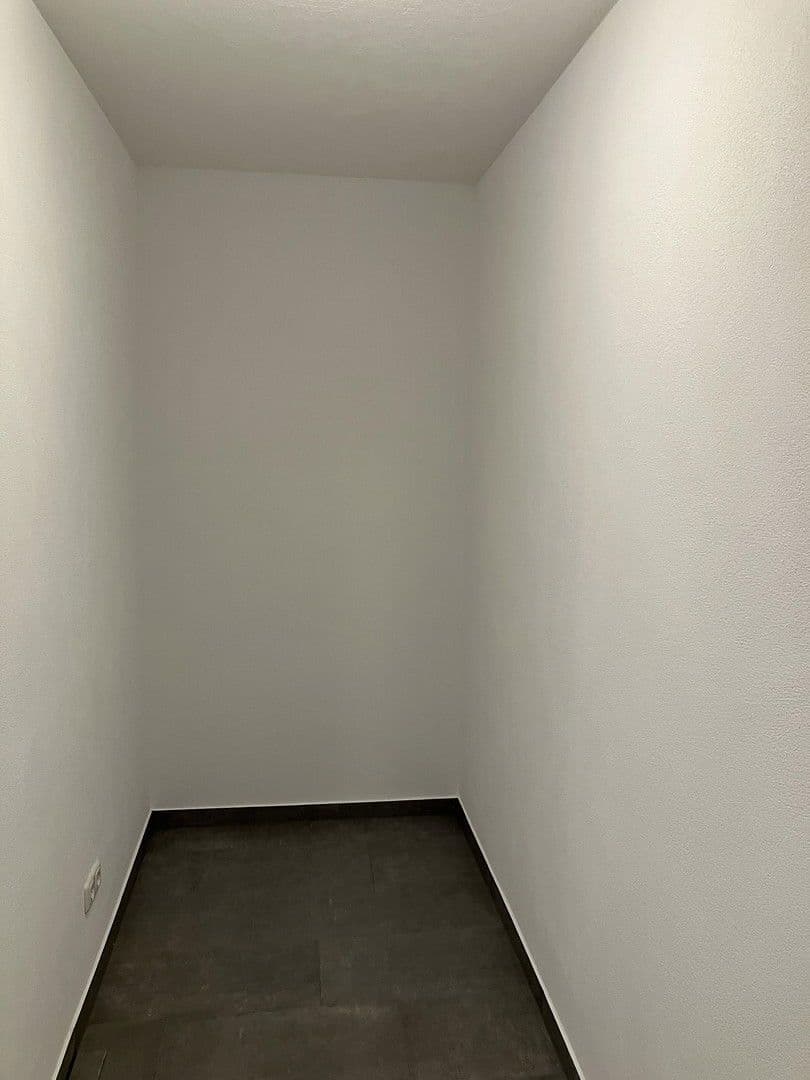 Pronájem bytu 2+kk 85 m², Bahnhofstraße 47, Groß-Bieberau, Hessen Pronájem bytu 2+kk 85 m², Bahnhofstraße 47, Groß-Bieberau, Hessen