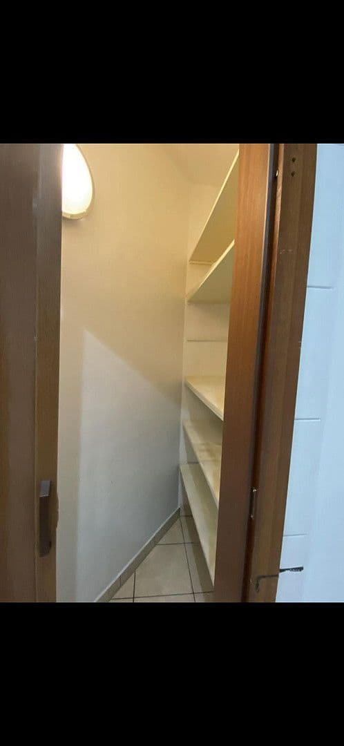 Pronájem bytu 3+kk 81 m², Gelsenkirchen, Severní Porýní-Vestfálsko Pronájem bytu 3+kk 81 m², Gelsenkirchen, Severní Porýní-Vestfálsko