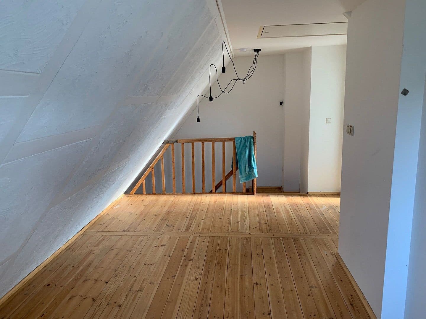 Pronájem bytu 3+1 85 m², Ernst Moritz Arndt Str. 27, Geesthacht, Šlesvicko-Holštýnsko Pronájem bytu 3+1 85 m², Ernst Moritz Arndt Str. 27, Geesthacht, Šlesvicko-Holštýnsko