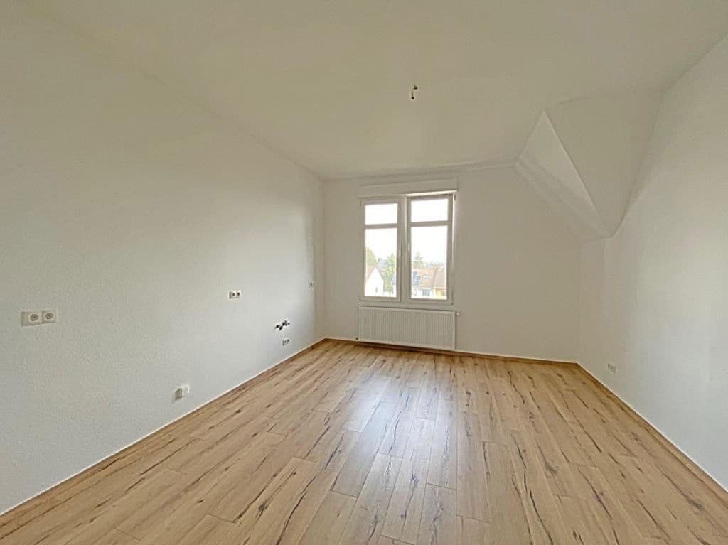 Pronájem bytu 3+1 120 m², Klosterstraße 19, Neuwied, Porýní-Falc Pronájem bytu 3+1 120 m², Klosterstraße 19, Neuwied, Porýní-Falc