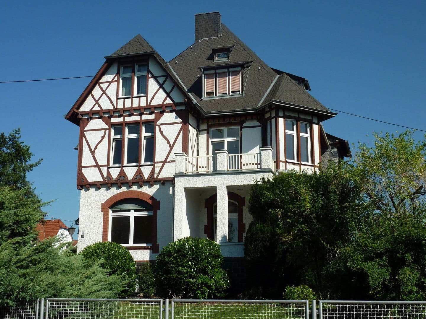 Pronájem bytu 3+1 120 m², Klosterstraße 19, Neuwied, Porýní-Falc Pronájem bytu 3+1 120 m², Klosterstraße 19, Neuwied, Porýní-Falc