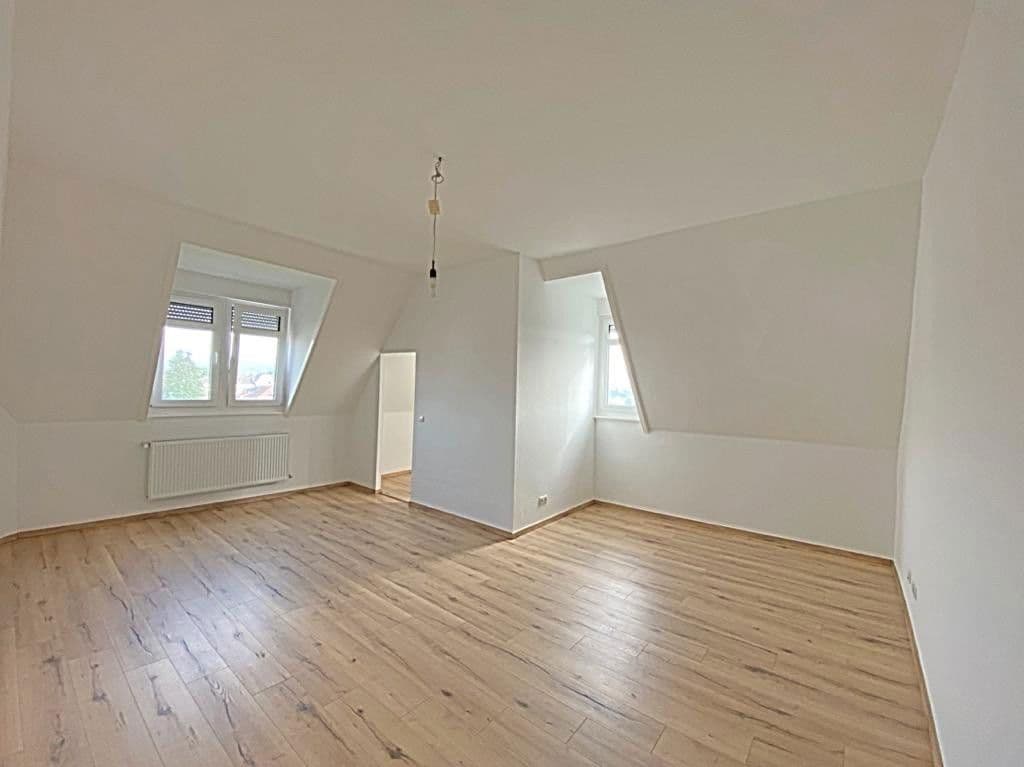 Pronájem bytu 3+1 120 m², Klosterstraße 19, Neuwied, Porýní-Falc Pronájem bytu 3+1 120 m², Klosterstraße 19, Neuwied, Porýní-Falc
