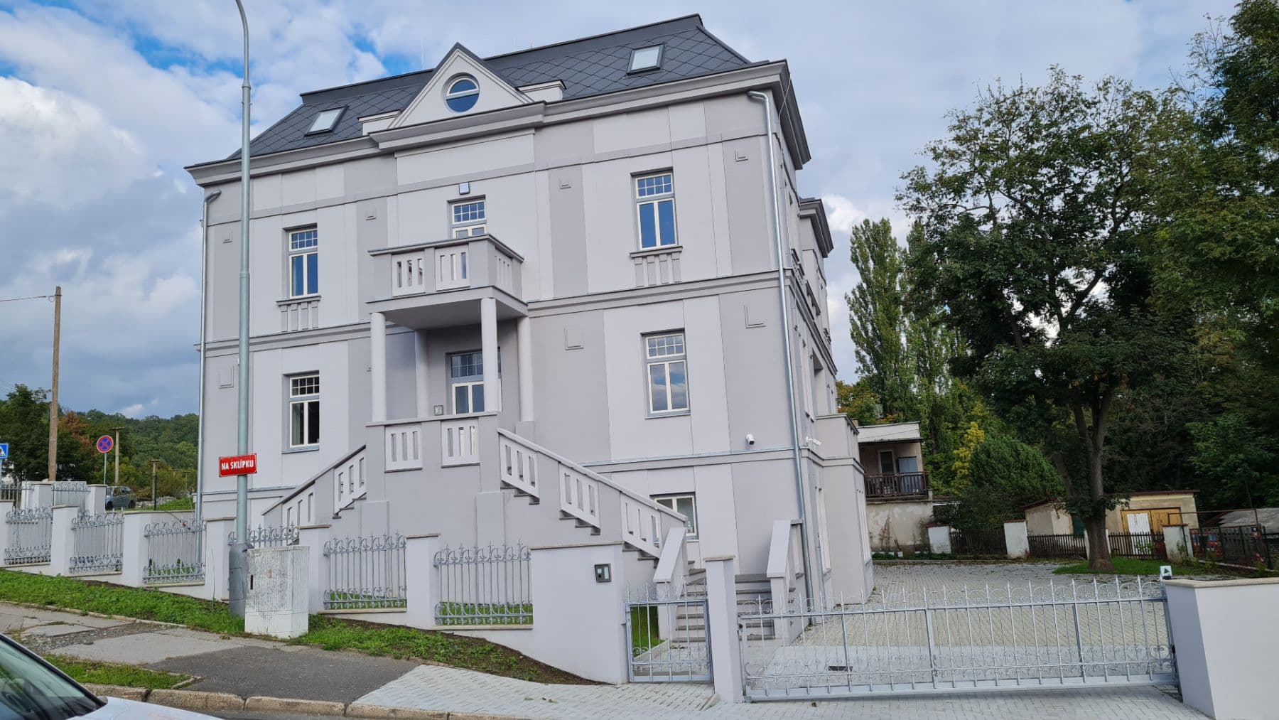 Pronájem kanceláře 144 m², Na Sklípku, Ústí nad Labem, Ústecký kraj Pronájem kanceláře 144 m², Na Sklípku, Ústí nad Labem, Ústecký kraj