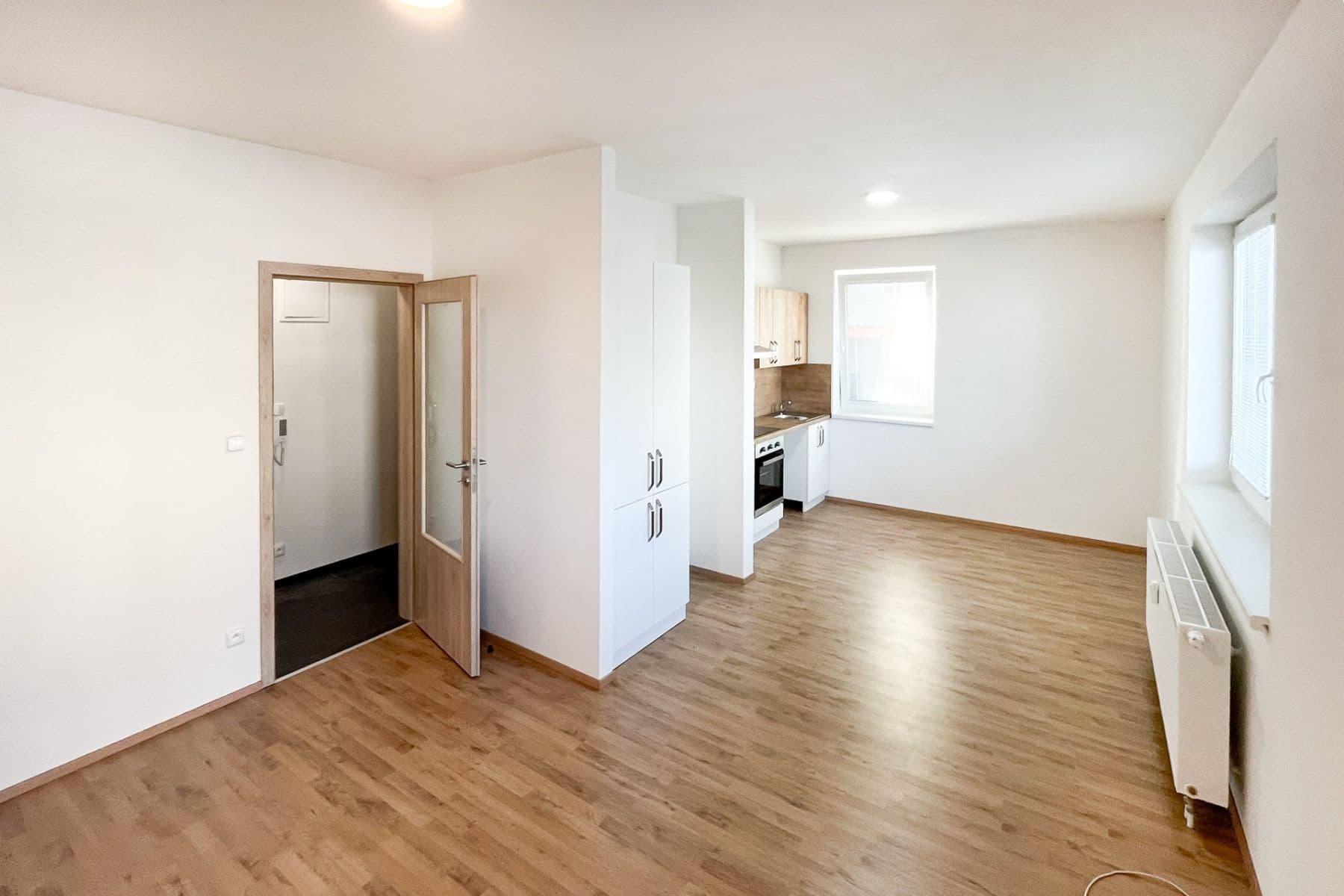 Pronájem bytu 2+kk 50 m², Palackého, Velim, Středočeský kraj Pronájem bytu 2+kk 50 m², Palackého, Velim, Středočeský kraj