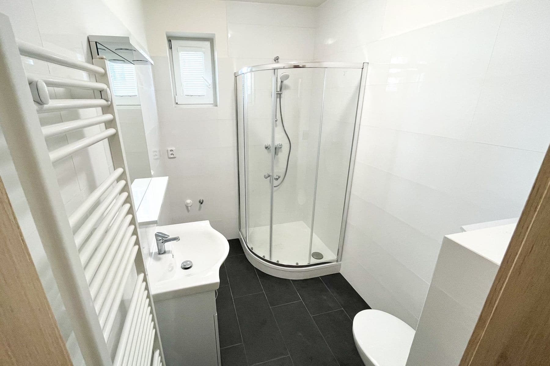 Pronájem bytu 2+kk 50 m², Palackého, Velim, Středočeský kraj Pronájem bytu 2+kk 50 m², Palackého, Velim, Středočeský kraj